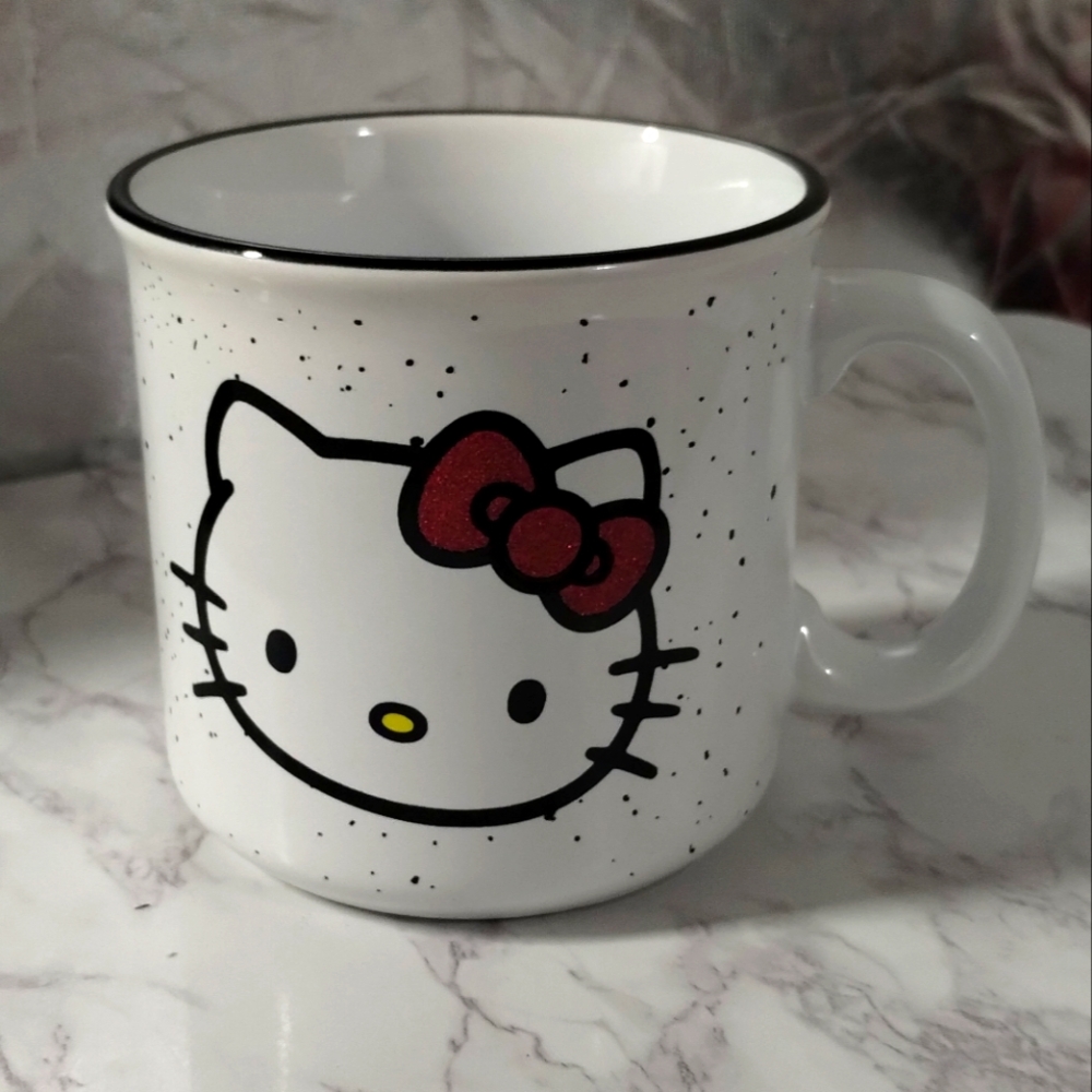 20 oz Hello Kitty Mug